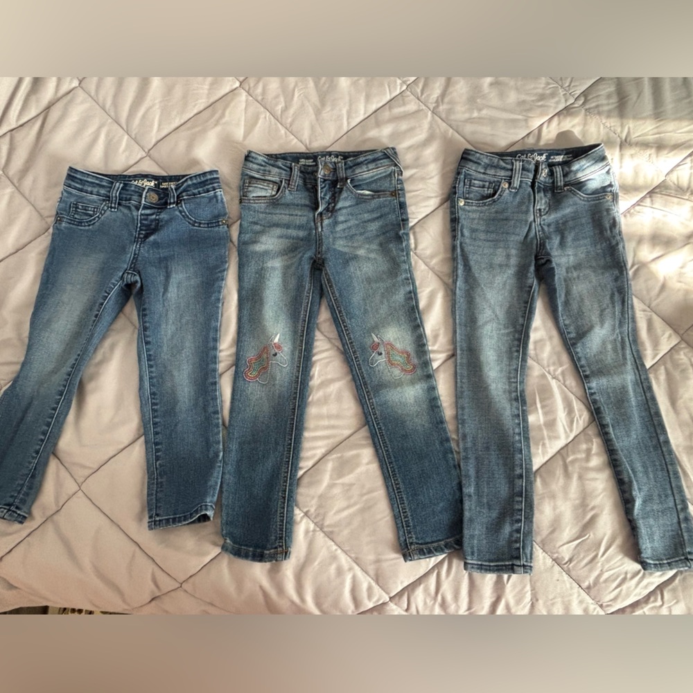 Girls Cat and Jack jeans for sale!